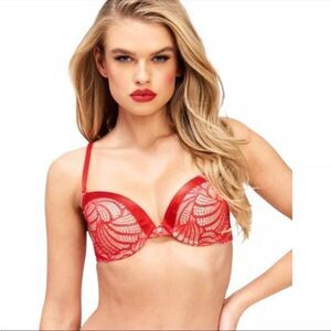 Frederick’s of Hollywood Red Exxtreme Tuxedo Lace Boost Bra